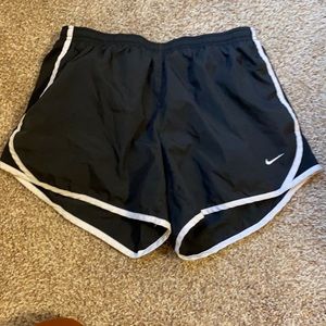 Women’s Nike shorts XL
